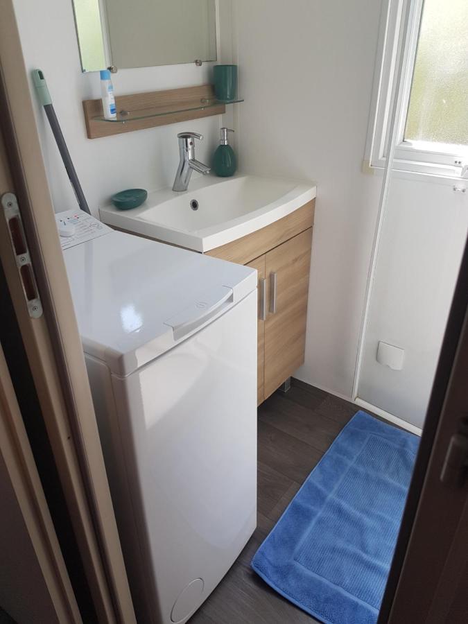 Frejus Tout Confort, Climatisation,Linge De Lit Et De Toilette, Coffre Fort, Ventilations Au Plafond Chambres Et Wifi Possible Zewnętrze zdjęcie