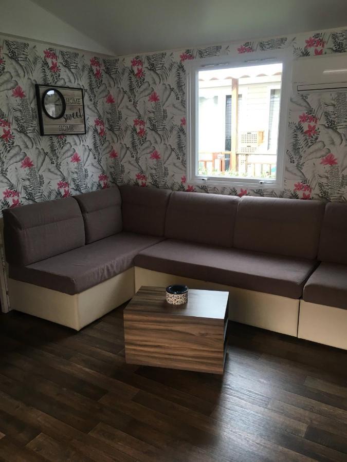 Frejus Tout Confort, Climatisation,Linge De Lit Et De Toilette, Coffre Fort, Ventilations Au Plafond Chambres Et Wifi Possible Zewnętrze zdjęcie
