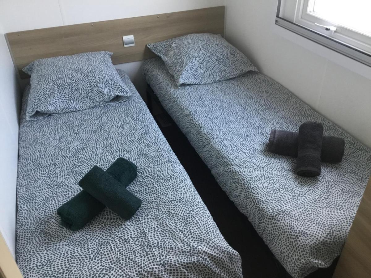 Frejus Tout Confort, Climatisation,Linge De Lit Et De Toilette, Coffre Fort, Ventilations Au Plafond Chambres Et Wifi Possible Zewnętrze zdjęcie