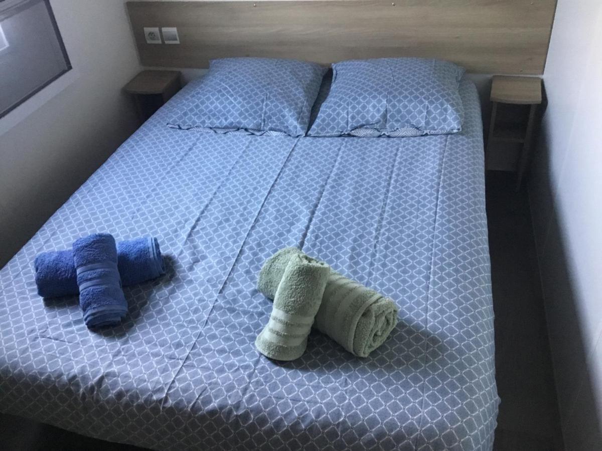 Frejus Tout Confort, Climatisation,Linge De Lit Et De Toilette, Coffre Fort, Ventilations Au Plafond Chambres Et Wifi Possible Zewnętrze zdjęcie